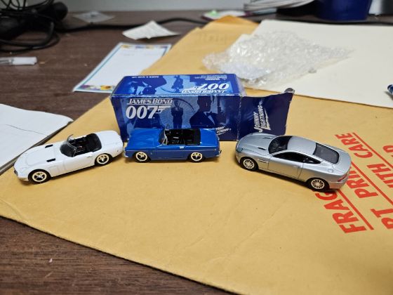 Picture of JAMES BOND collectable cars