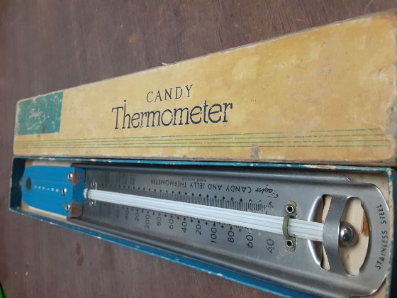 Picture of Candy thermometer