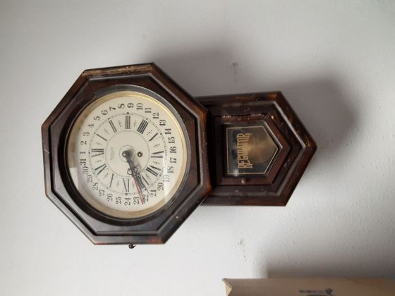 Picture of New England Clock(regulator)